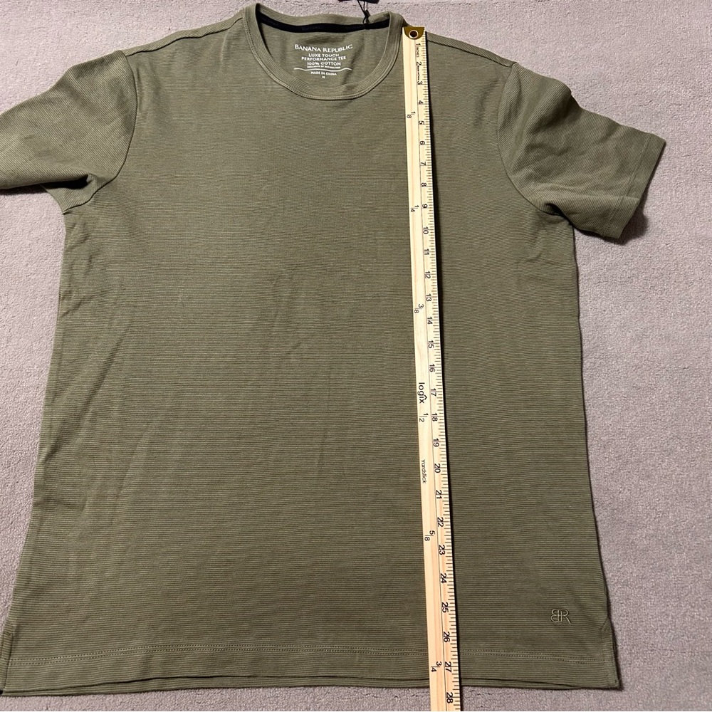 Banana Republic Luxe Touch Performance Tee 100% Cotton - Size M - Lot of 2 *NEW* - Picture 7 of 11